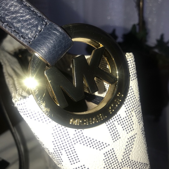 Blue & White MK bag/wallet - Picture 5 of 6